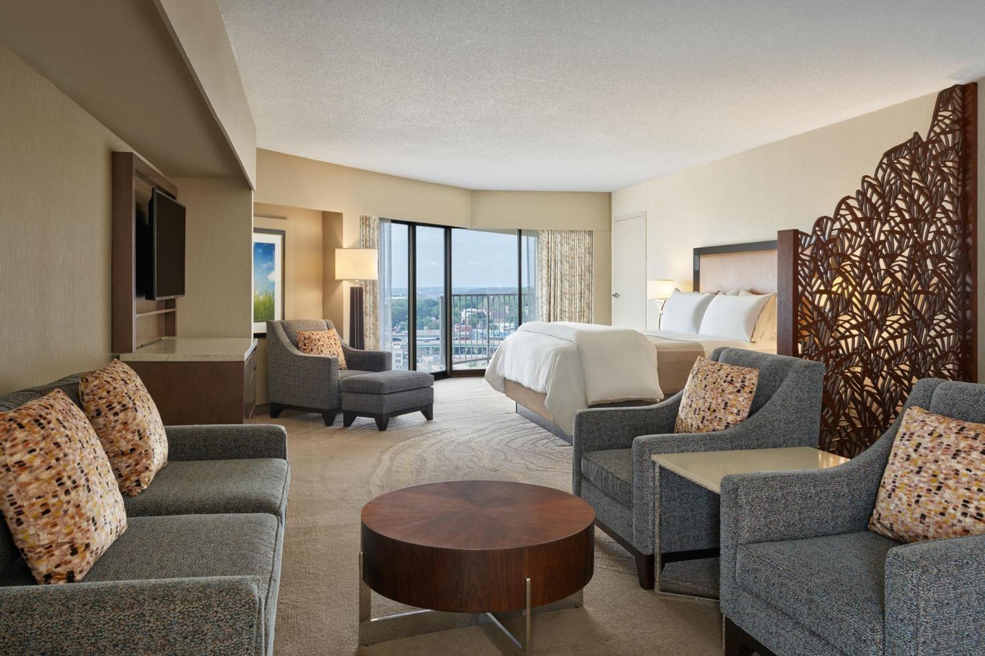 The Westin Kansas At Crown Center 4*
