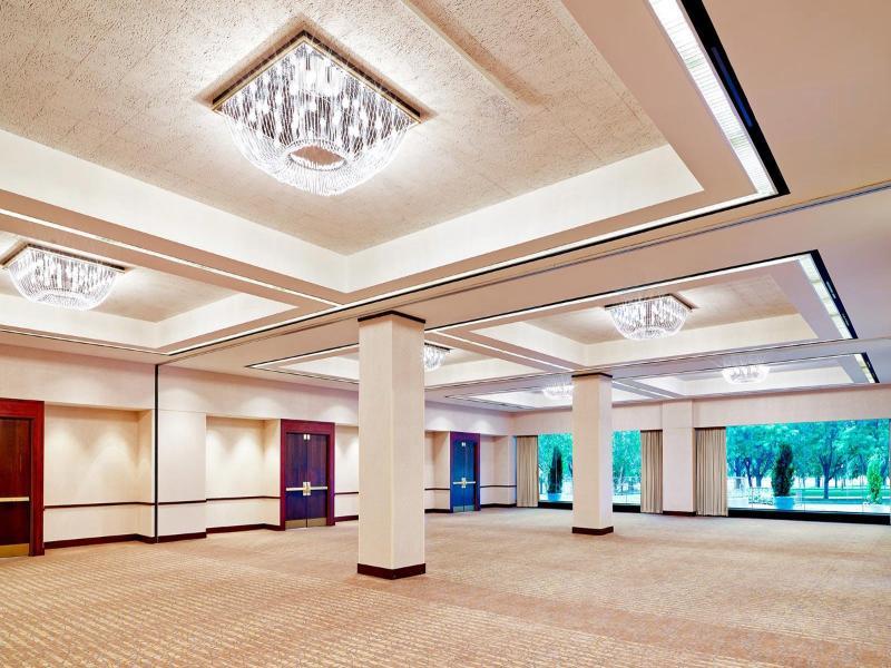 Hotel The Westin Kansas At Crown Center 4*