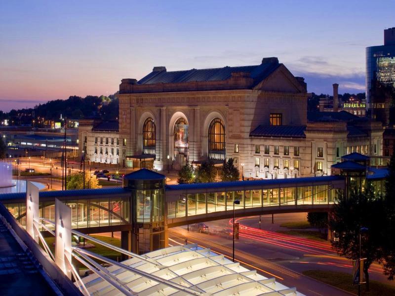 The Westin Kansas At Crown Center 4*