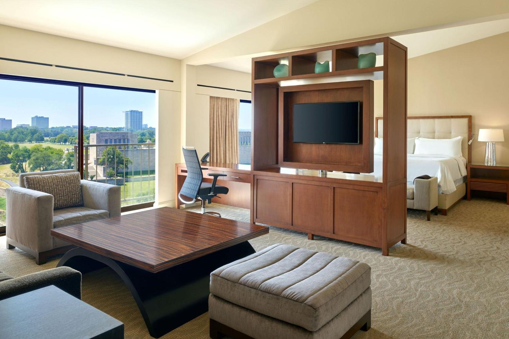 The Westin Kansas At Crown Center Hotel 4*