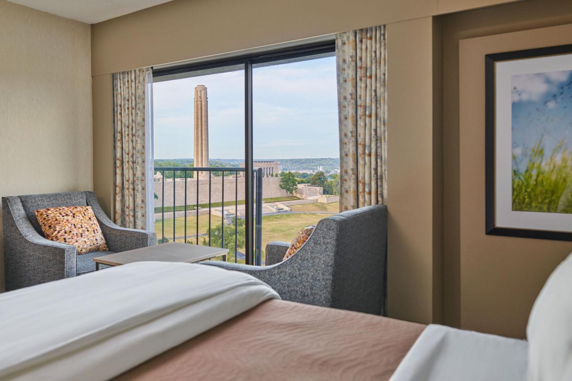 The Westin Kansas At Crown Center Hotel