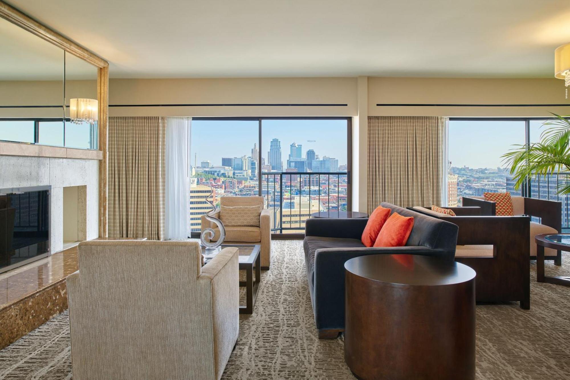 Hotel The Westin Kansas At Crown Center 4*